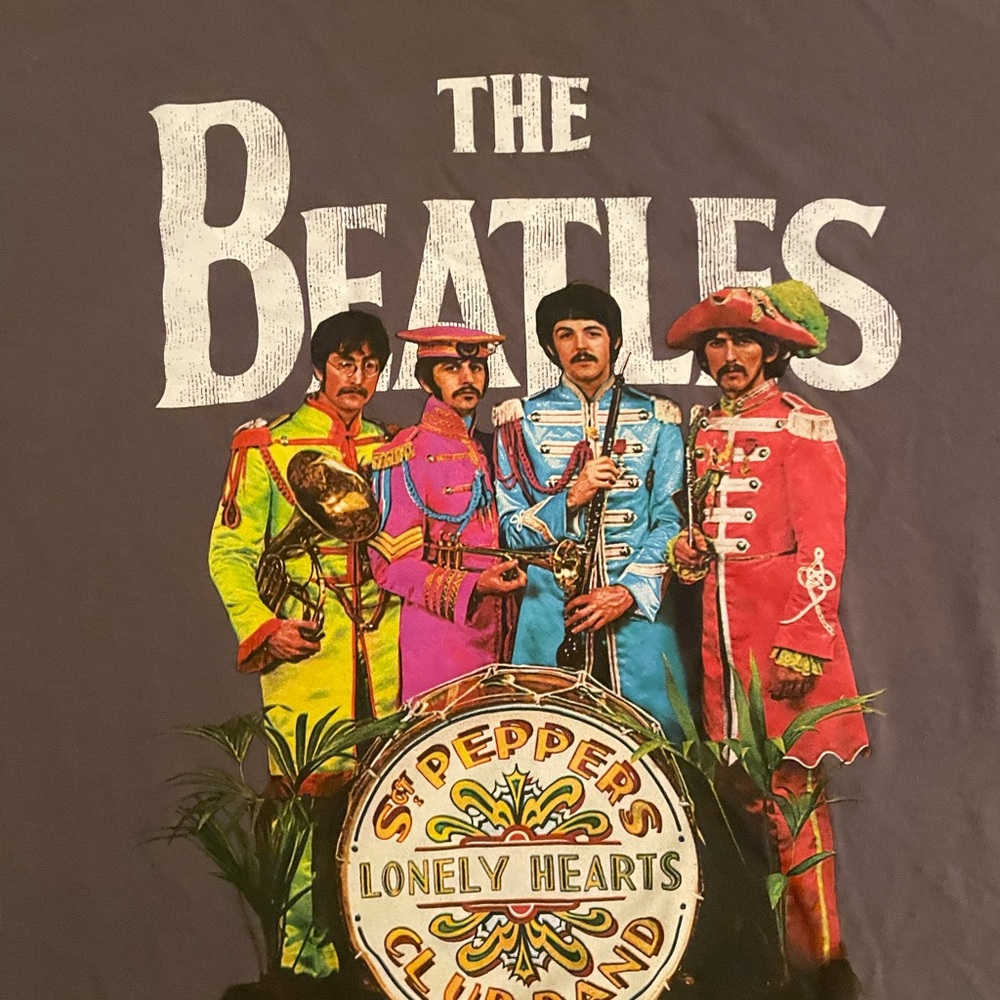 Gray Beatles concert tshirt! Size medium! Good condition!
